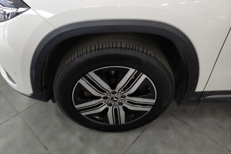 Mercedes-Benz EQA Class 2022 immagine di auto #9