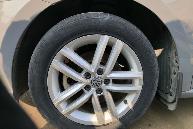 Volkswagen Gran Lavida 2015 car image #9