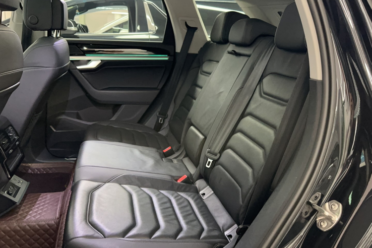 Volkswagen Touareg 2021 car image #9