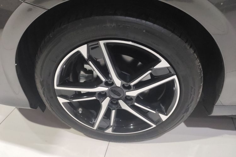 GEELY Binray 2024 car image #9