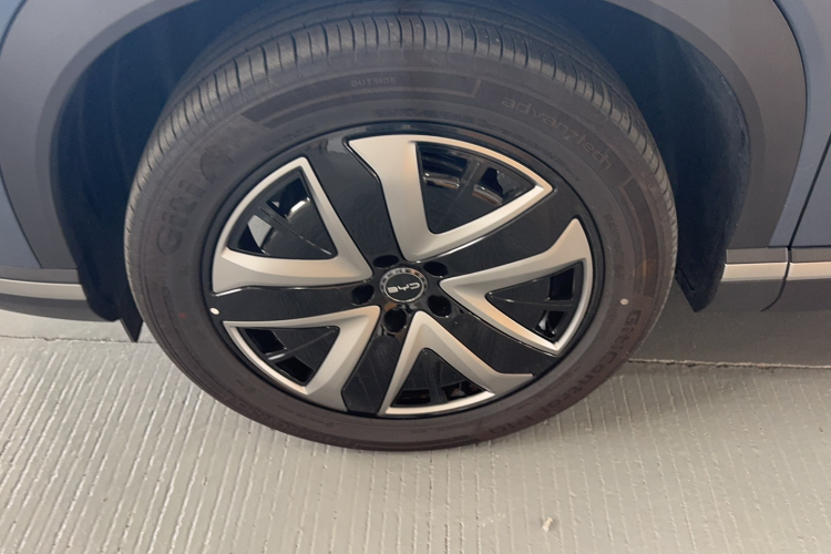 BYD Sea Lion 07 DM-i 2025 car image #9