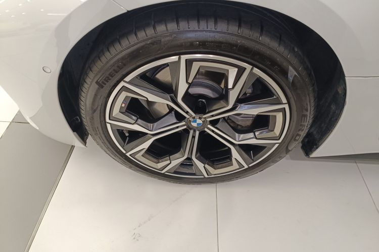 BMW 4 Series 2024 car image #9