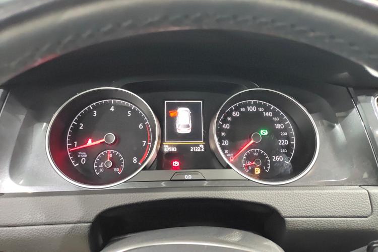 Volkswagen Golf (Imported) 2020 immagine di auto #9