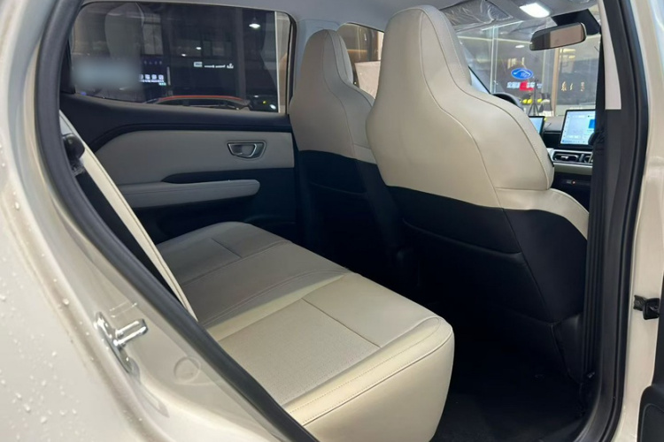 Wuling Binguo PLUS 2025 #9 Wuling Binguo PLUS 2025 immagine di auto #9