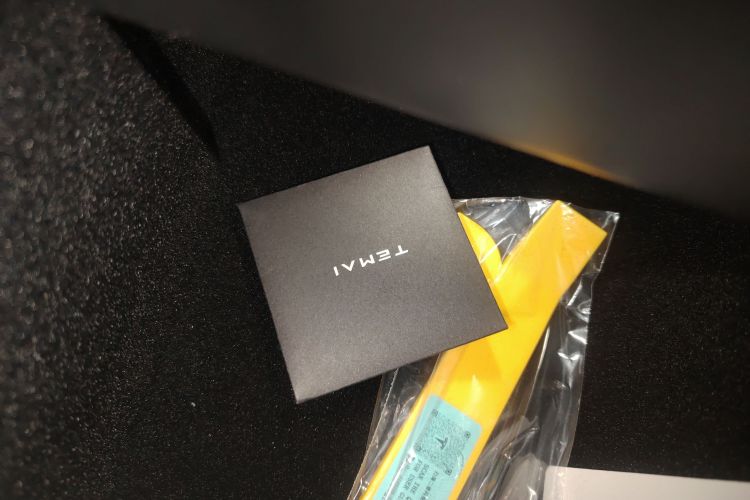 特斯拉 Model Y L 2025 汽车图片 #9