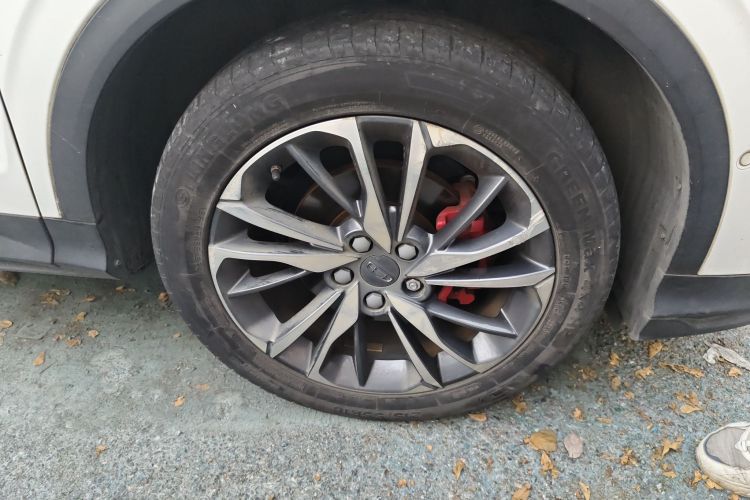 GEELY Coolray 2019 car image #9