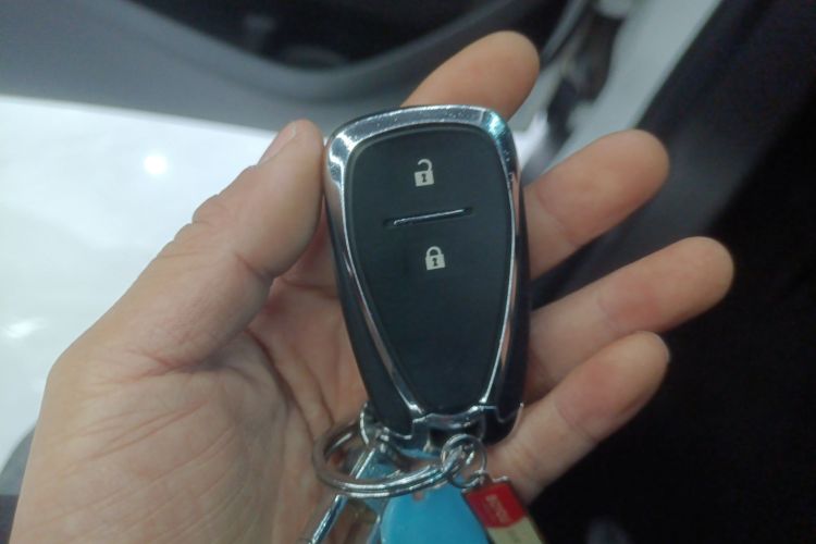 Chevrolet Tracker 2023 #9 Chevrolet Tracker 2023 car image #9