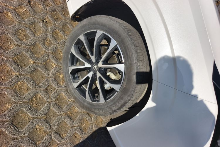 Changan UNI-Z PHEV 2024 #9 Changan UNI-Z PHEV 2024 immagine di auto #9