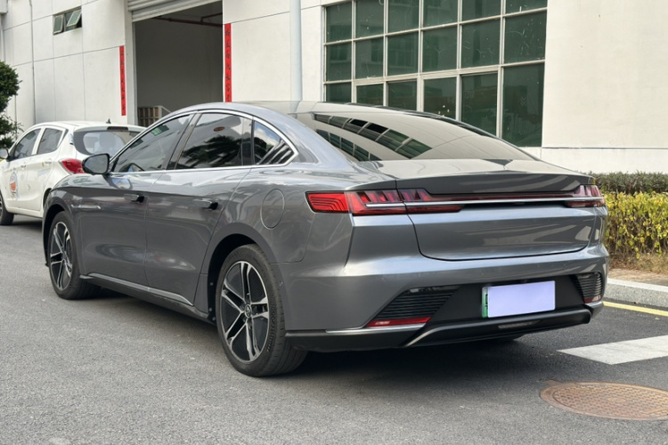 BYD Han 2021 car image #9