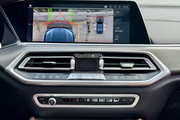 BMW X6 2020 car image #9