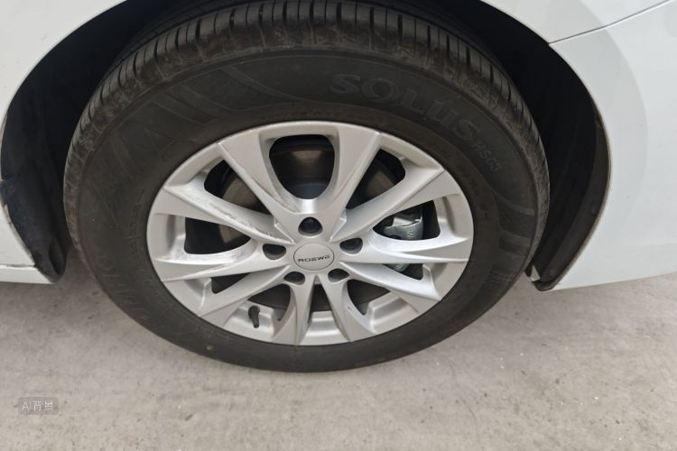 Roewe i5 2025 car image #9