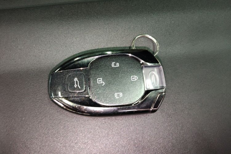 GAC Trumpchi E9 2025 #9 GAC Trumpchi E9 2025 car image #9