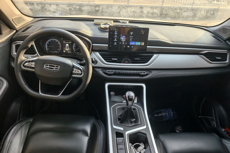 GEELY Vision X6 2019 car image #9