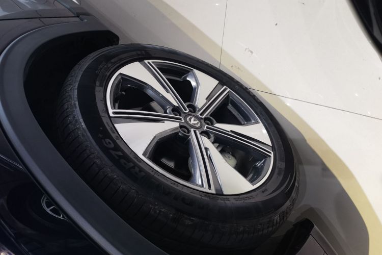 Changan X7 PLUS 2024 car image #9