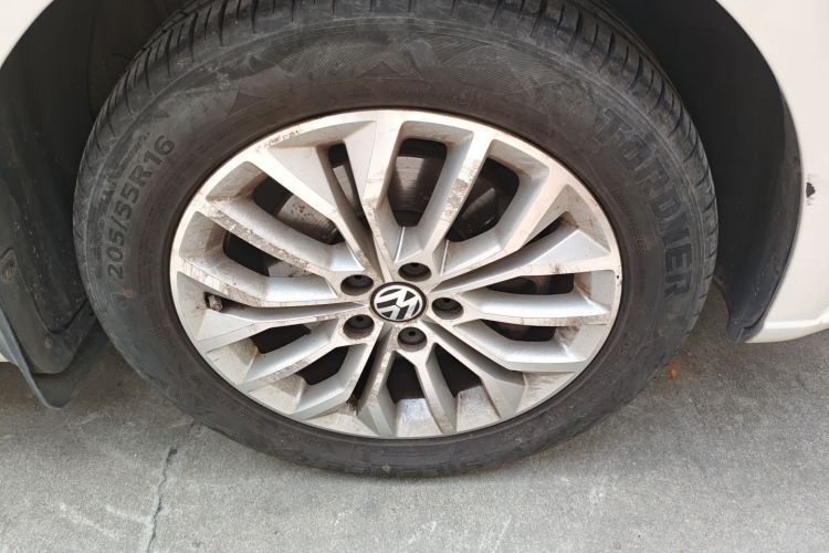 Volkswagen Gran Lavida 2014 immagine di auto #9