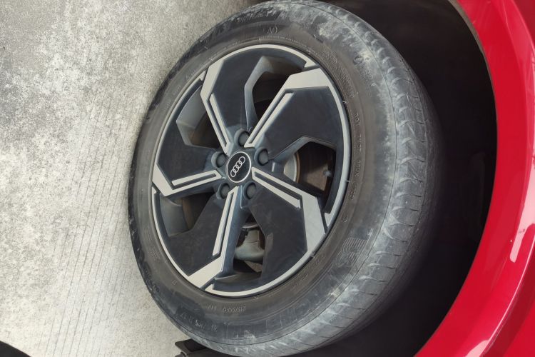 Audi Q2L e-tron 2022 #9 Audi Q2L e-tron 2022 imagen de coche #9