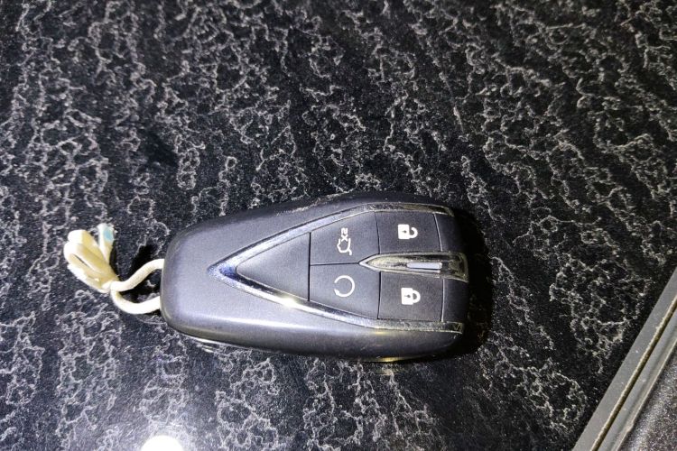 Changan UNI-V 2024 car image #9