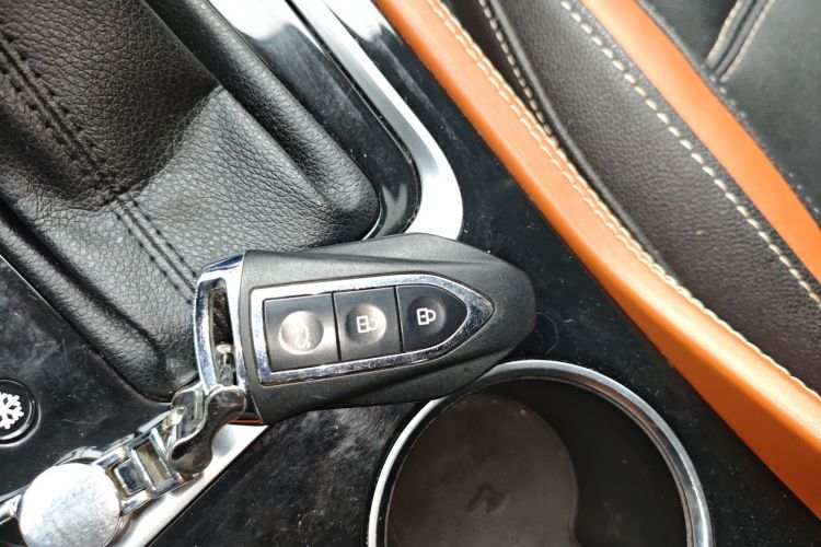 众泰 众泰T300 2019 汽车图片 #9