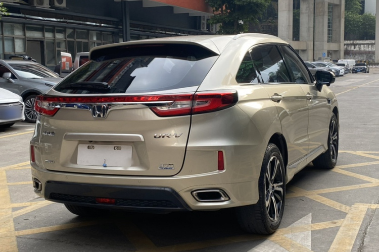 Honda UR-V 2018 immagine di auto #9