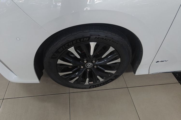 Toyota Alphard 2023 #9 Toyota Alphard 2023 car image #9