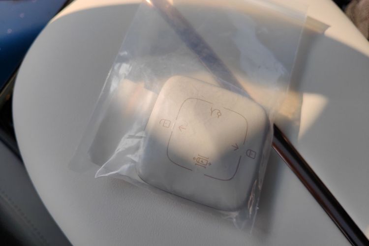 极氪 极氪MIX 2024 汽车图片 #9