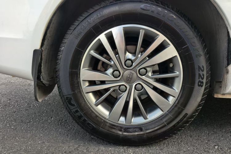 帝豪 2018 汽车图片 #9