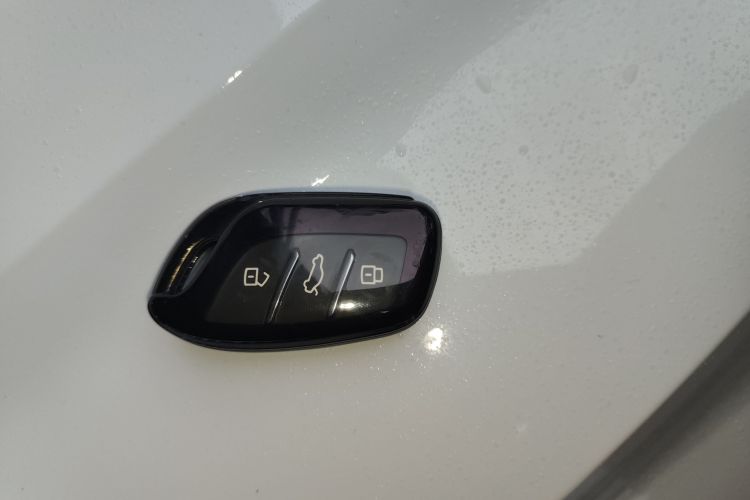 MG 5 2024 car image #9