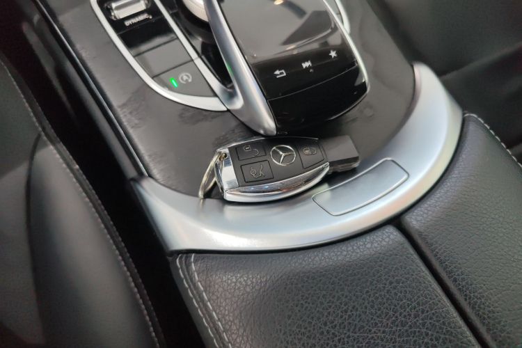 C Class 2018 #9 C Class 2018 car image #9