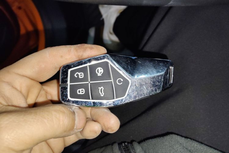 MG ONE 2022 car image #9