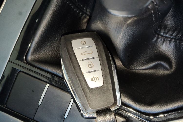 GEELY Emgrand 2022 car image #9
