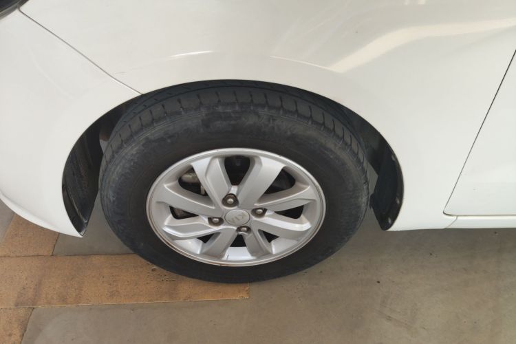 Kia K2 2016 imagen de coche #9