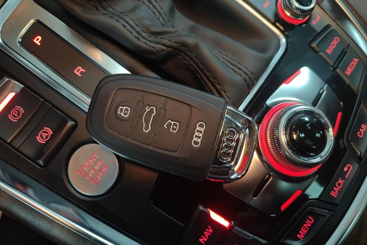 Audi Q5 2014 imagen de coche #9