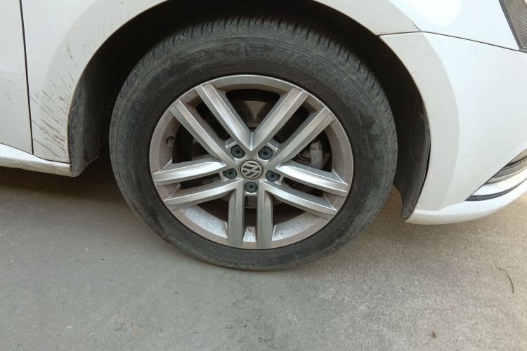 Volkswagen Gran Lavida 2017 immagine di auto #9