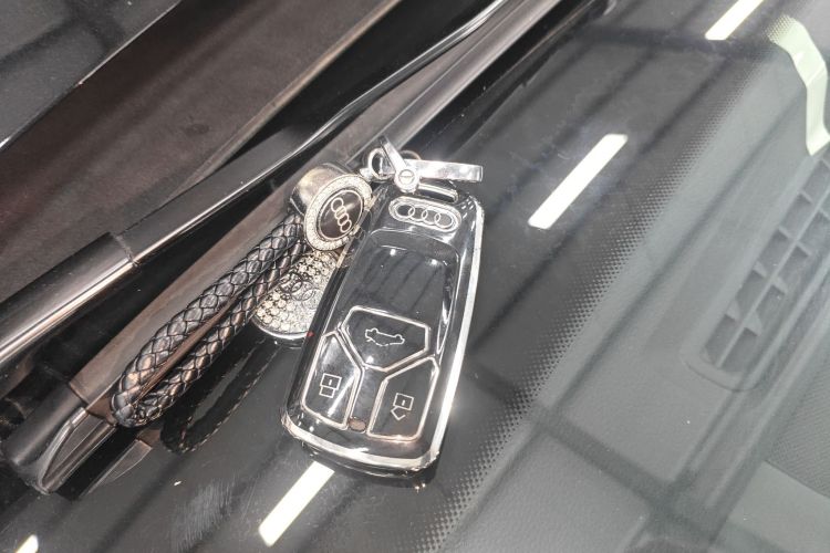 Audi Q5L Sportback 2023 #9 Audi Q5L Sportback 2023 car image #9