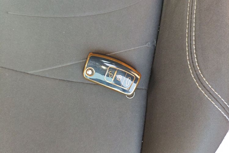 Ford Fiesta 2014 car image #9