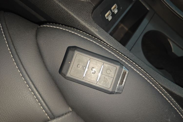 BYD Yuan New Energy 2019 #9 BYD Yuan New Energy 2019 car image #9