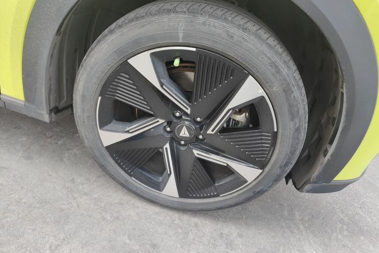 Deepal S07 2023 car image #9