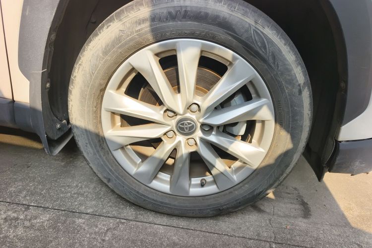 卡罗拉锐放 2022 汽车图片 #9