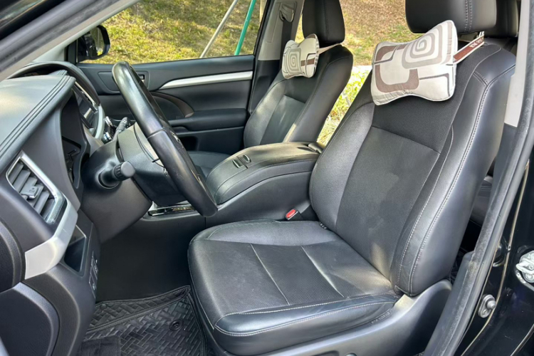 Toyota Highlander 2021 car image #9