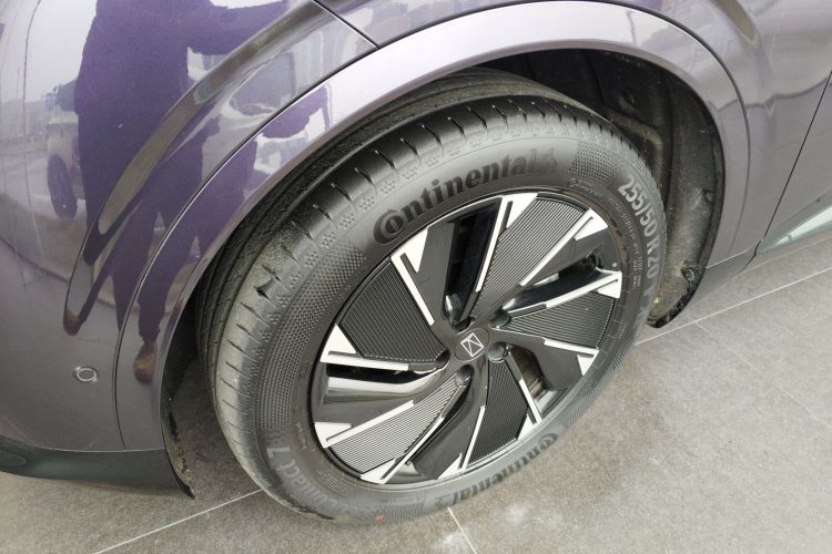 Avatr 07 2025 car image #9