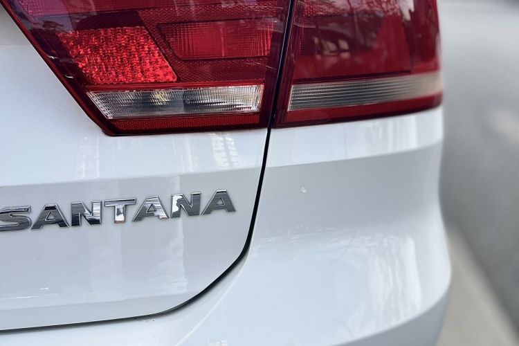 Santana 2020 car image #9