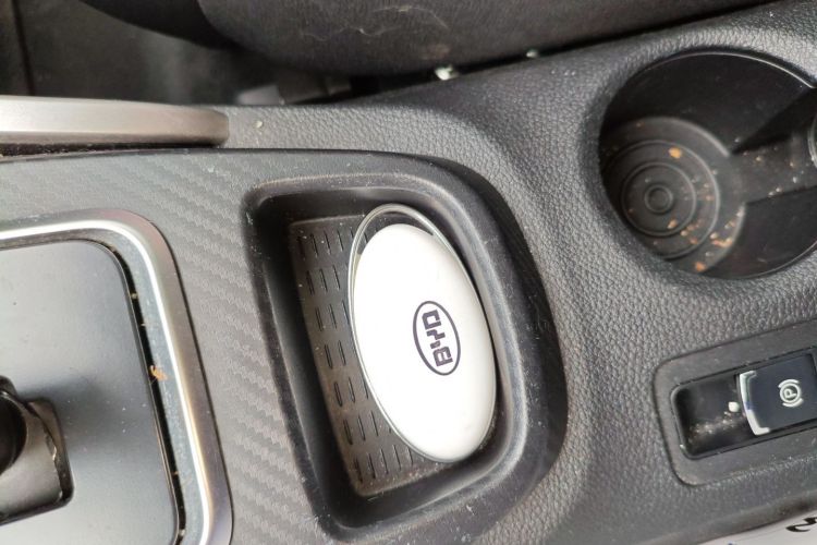 BYD Yuan New Energy 2018 #9 BYD Yuan New Energy 2018 car image #9