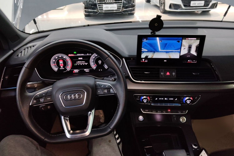 Audi Q5L Sportback 2021 immagine di auto #9