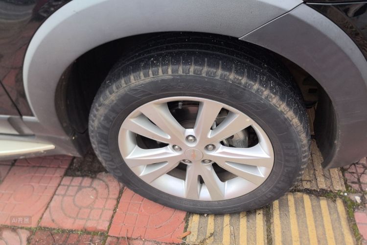 Chevrolet Captiva 2015 car image #9