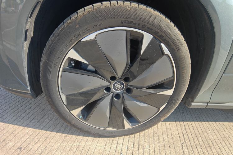 BYD Tang L 2025 car image #9