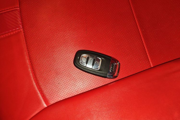 Audi Q5 2016 car image #9