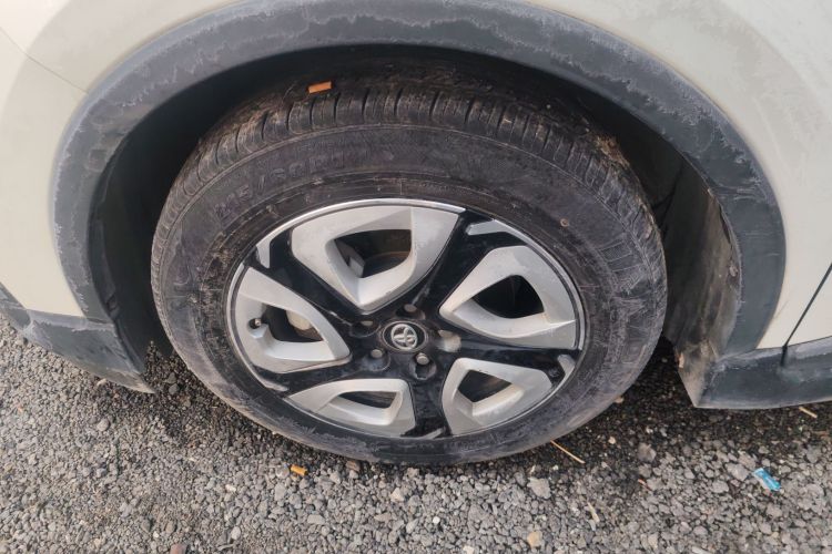 Toyota C-HR EV 2020 image de voiture #9