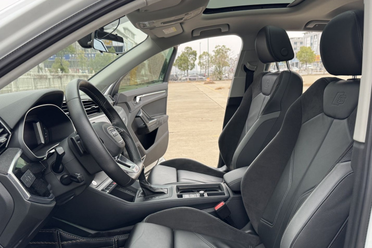 Audi Q3 Sportback 2020 #9 Audi Q3 Sportback 2020 car image #9