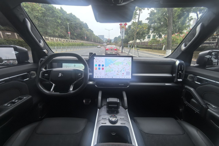 Jetour Traveller 2024 car image #9