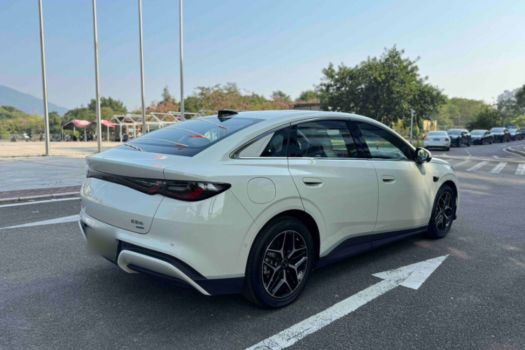 BYD Seal 06 New Energy 2025 #9 BYD Seal 06 New Energy 2025 car image #9